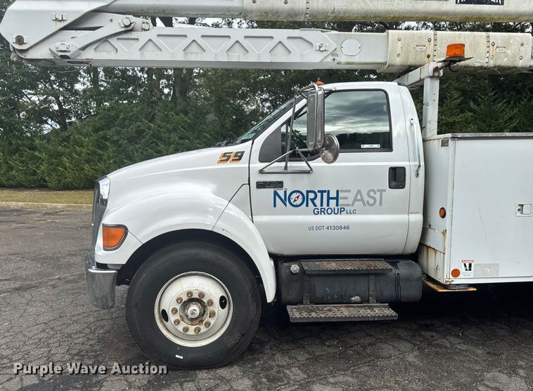 image for item EV4065 2008 Ford F750 bucket truck