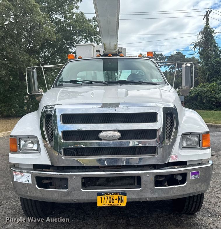 image for item EV4065 2008 Ford F750 bucket truck