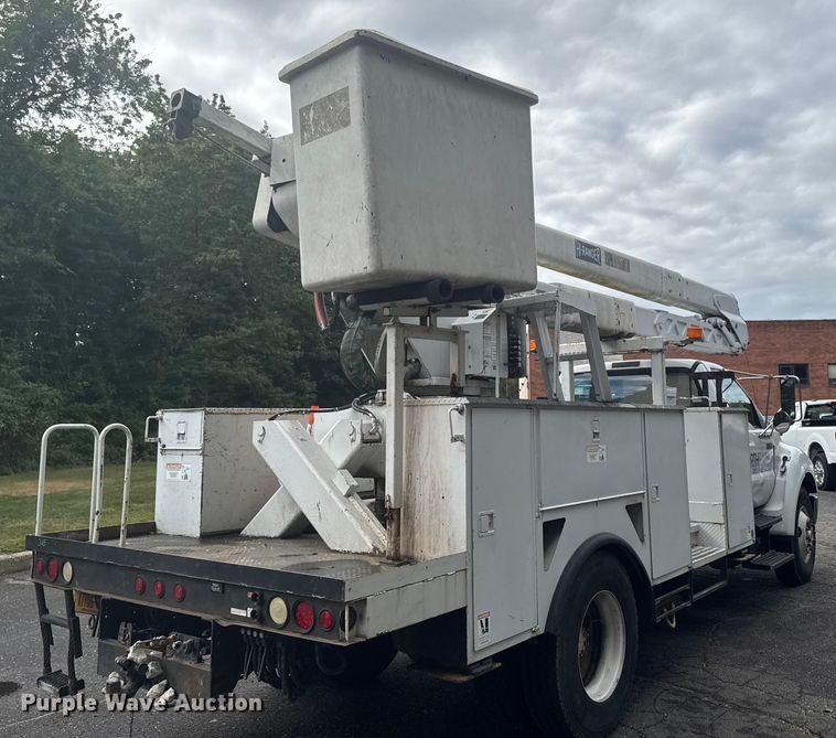 image for item EV4065 2008 Ford F750 bucket truck