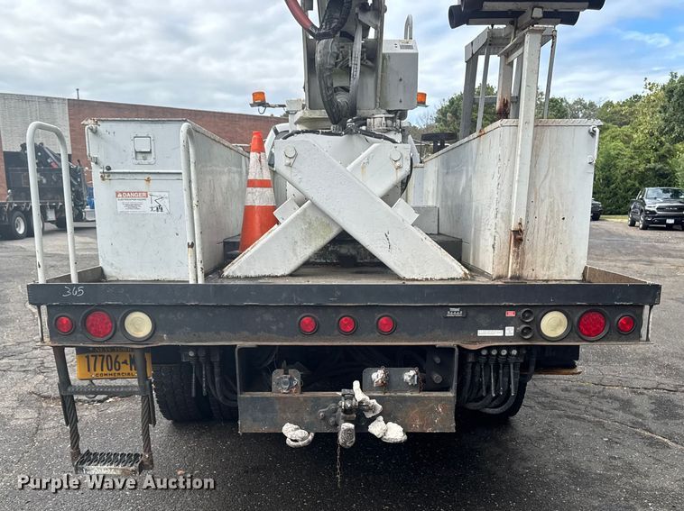 image for item EV4065 2008 Ford F750 bucket truck