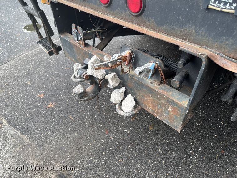 image for item EV4065 2008 Ford F750 bucket truck