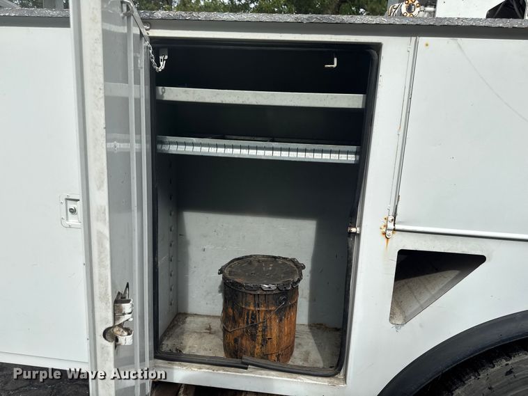 image for item EV4065 2008 Ford F750 bucket truck