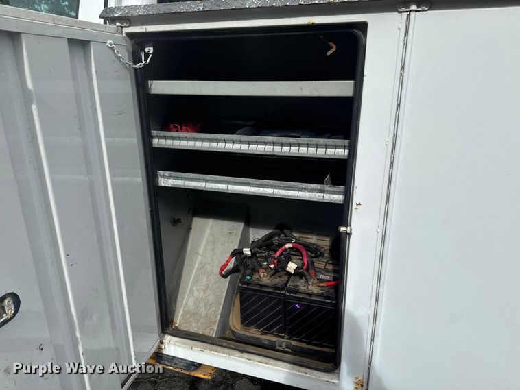 image for item EV4065 2008 Ford F750 bucket truck