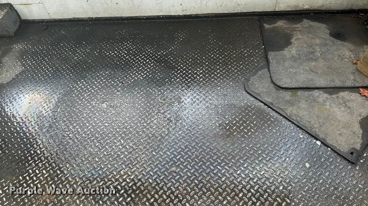 image for item EV4065 2008 Ford F750 bucket truck