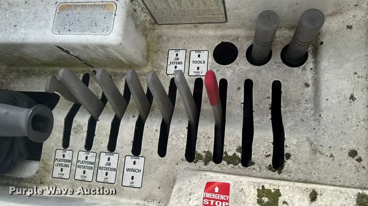 image for item EV4065 2008 Ford F750 bucket truck