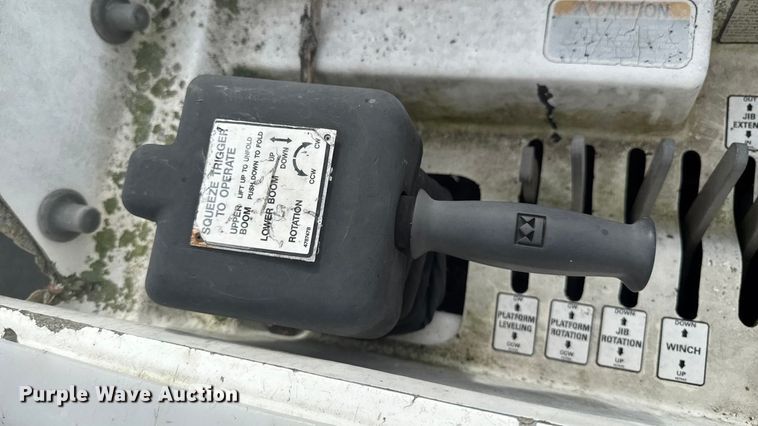 image for item EV4065 2008 Ford F750 bucket truck