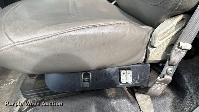 image for item EV4065 2008 Ford F750 bucket truck