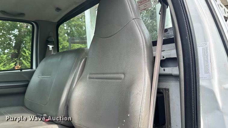 image for item EV4065 2008 Ford F750 bucket truck