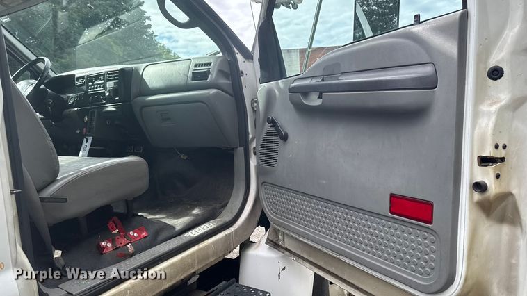 image for item EV4065 2008 Ford F750 bucket truck