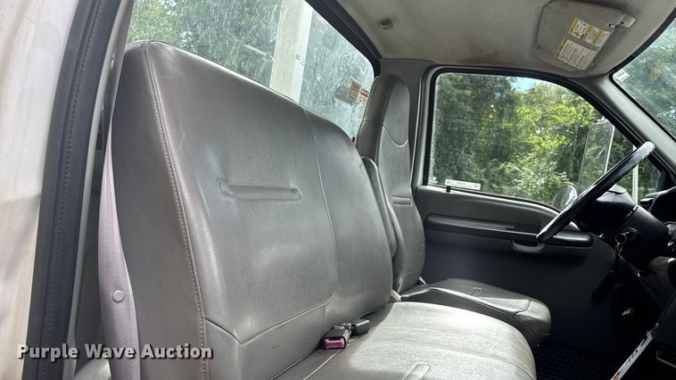 image for item EV4065 2008 Ford F750 bucket truck