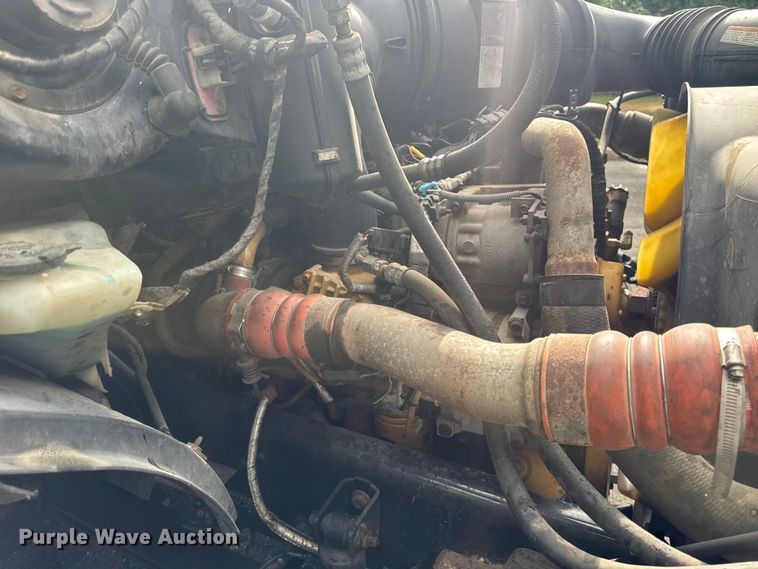 image for item EV4065 2008 Ford F750 bucket truck