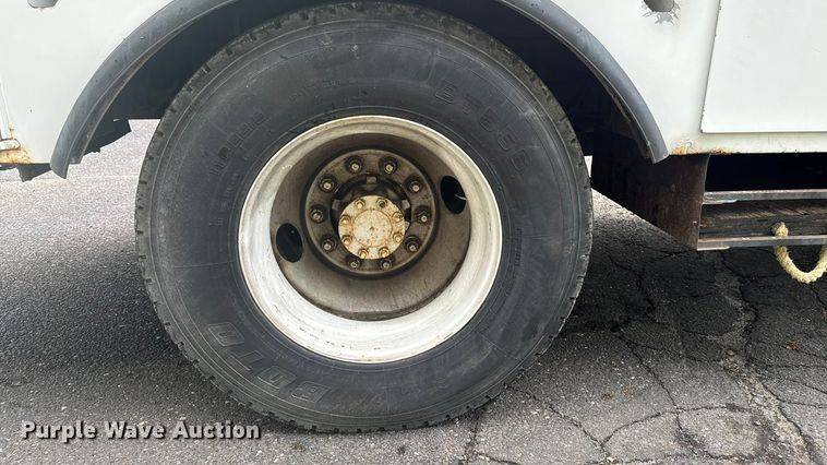 image for item EV4065 2008 Ford F750 bucket truck