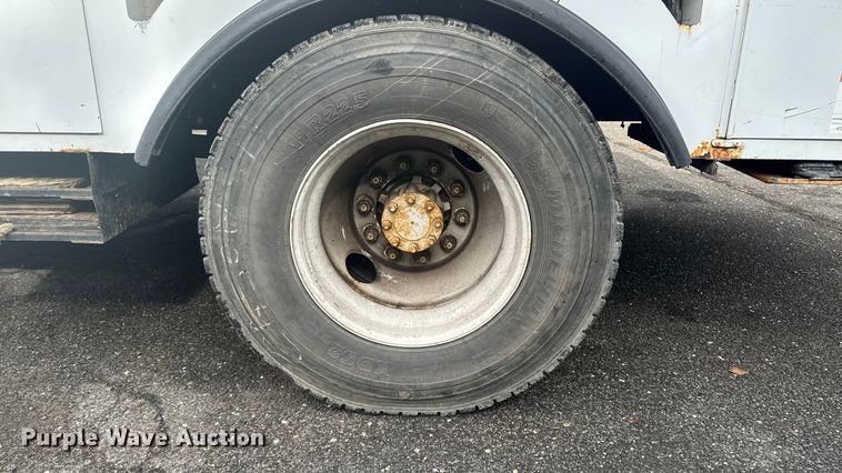 image for item EV4065 2008 Ford F750 bucket truck