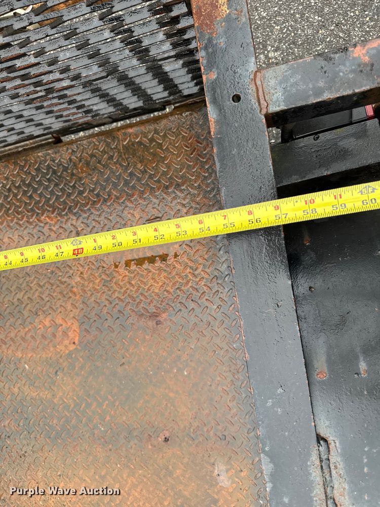 image for item EV4067 2001 Ringo utility trailer