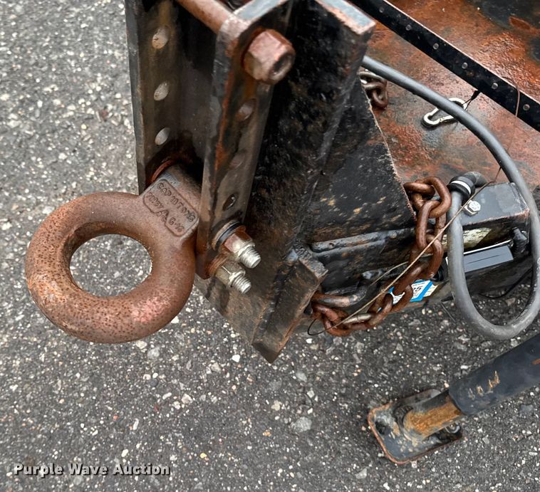 image for item EV4067 2001 Ringo utility trailer