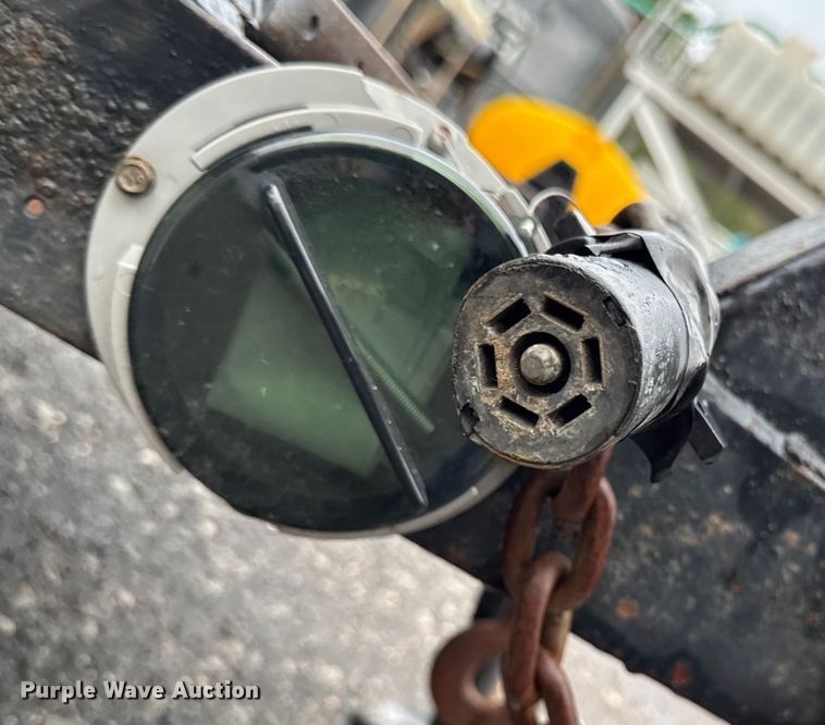 image for item EV4067 2001 Ringo utility trailer