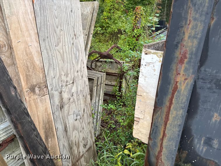 image for item EV4068 Concrete equipment