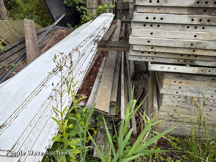 image for item EV4068 Concrete equipment