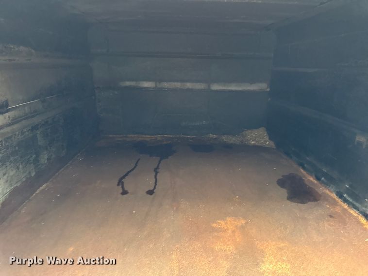 image for item EV4069 Hook lift chip bed