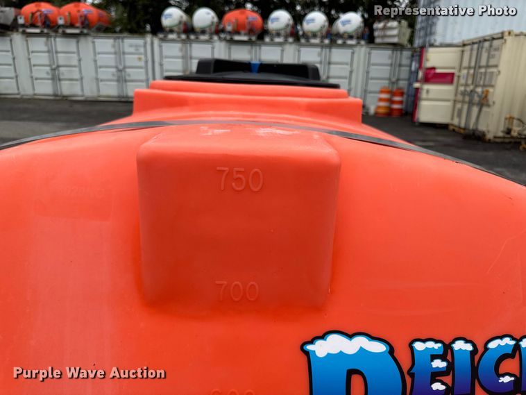 image for item EV4073 Deicing depot deicing skid