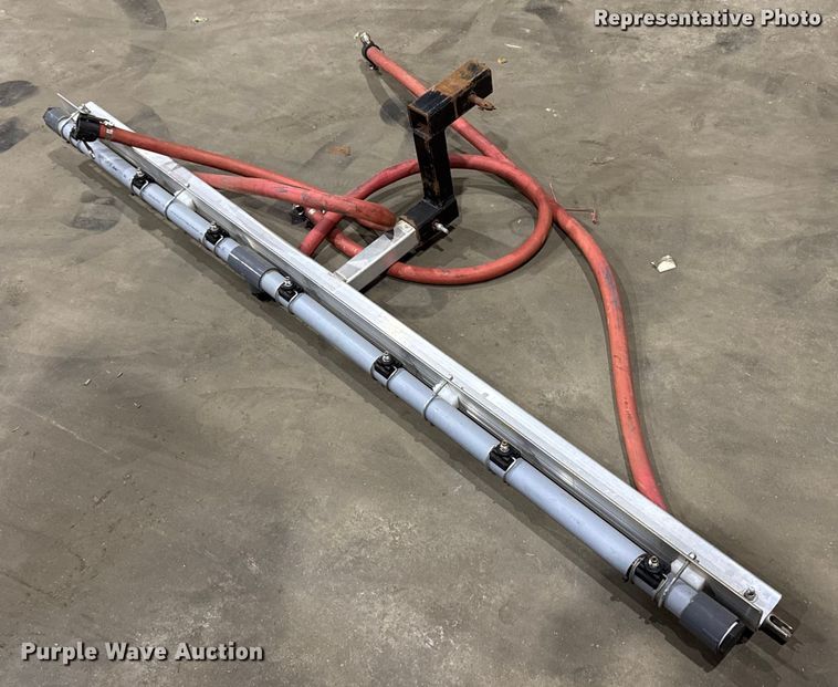 image for item EV4073 Deicing depot deicing skid