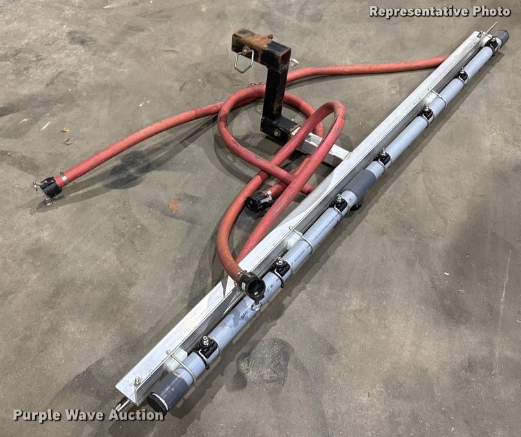 image for item EV4073 Deicing depot deicing skid