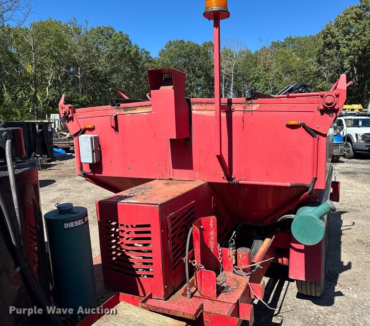 image for item EV4082 2017 Falcon 6T Dump 2 Burner pothole patcher