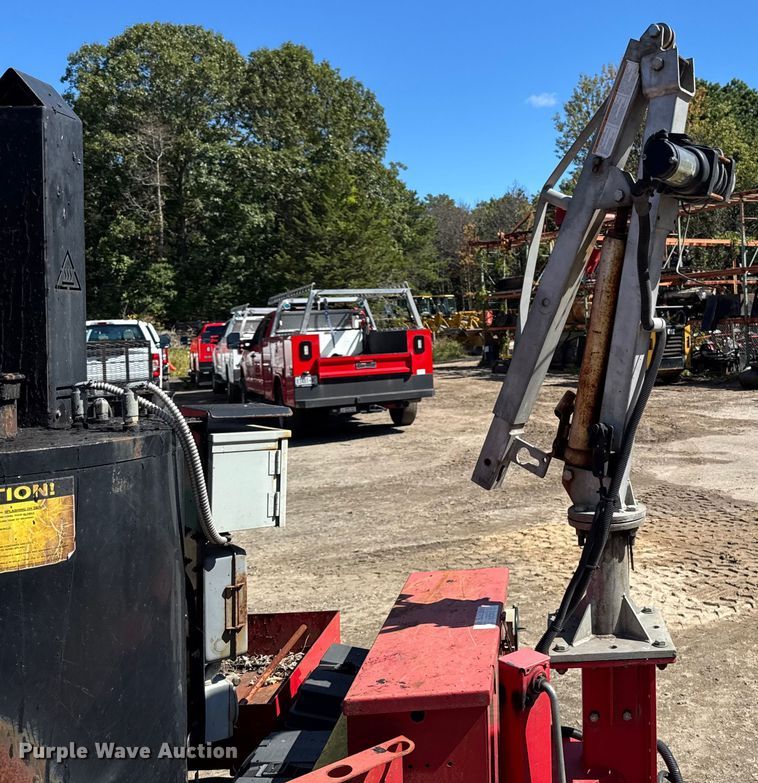 image for item EV4082 2017 Falcon 6T Dump 2 Burner pothole patcher