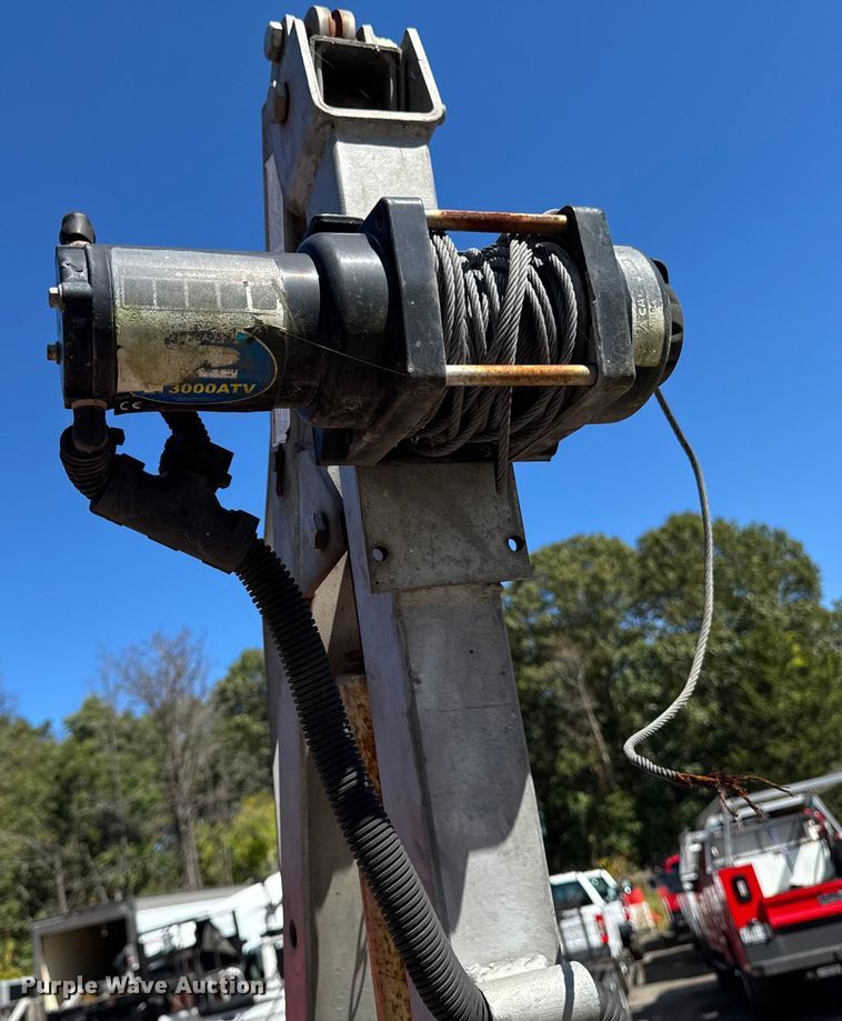 image for item EV4082 2017 Falcon 6T Dump 2 Burner pothole patcher