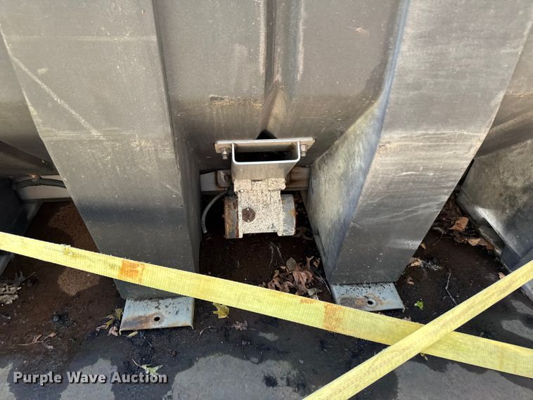 image for item EV4087 Hook lift flatbed 