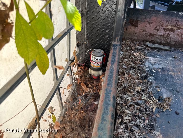 image for item EV4089 Hook lift utility bed