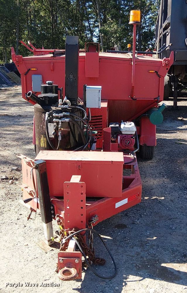 image for item EV4091 Falcon pothole patcher