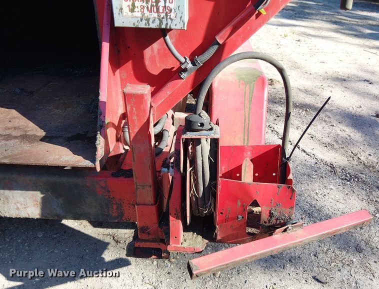 image for item EV4091 Falcon pothole patcher
