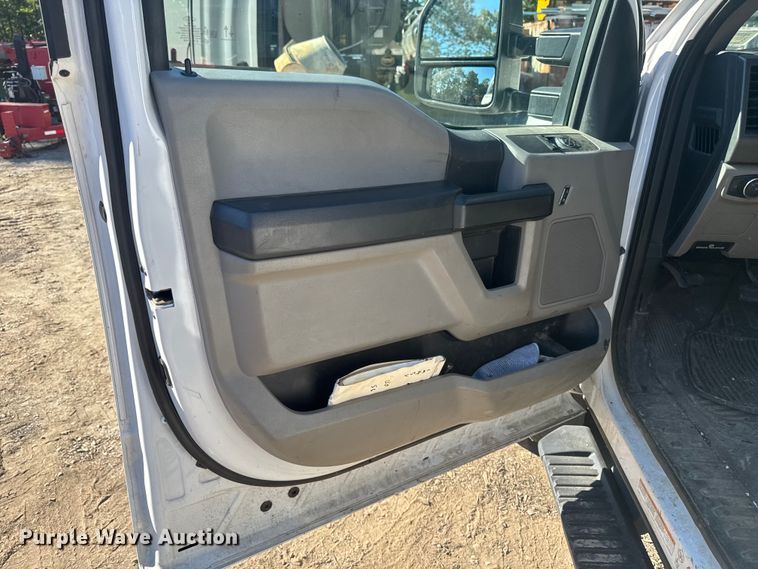 image for item EV4093 2021 Ford F600 dump truck