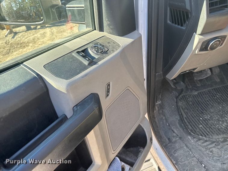 image for item EV4093 2021 Ford F600 dump truck