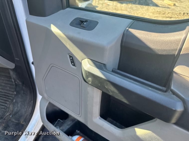 image for item EV4093 2021 Ford F600 dump truck