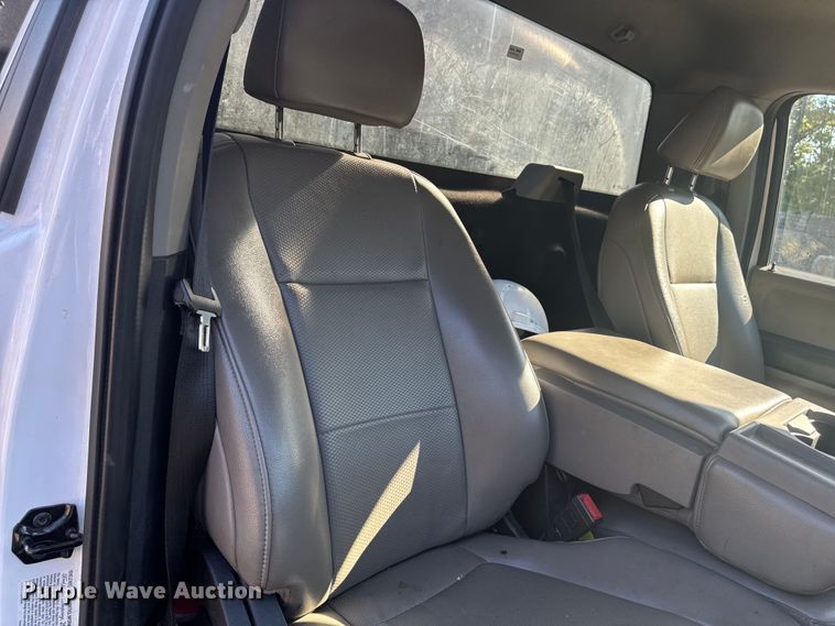 image for item EV4093 2021 Ford F600 dump truck