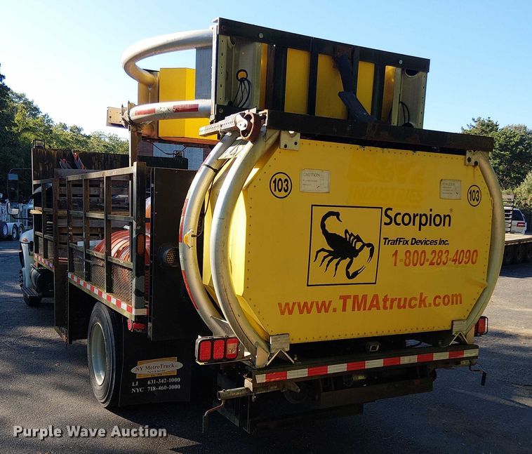 image for item EV4095 2004 International 4300 flatbed truck with crash attenuator