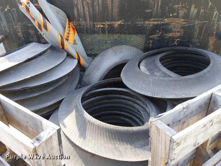 image for item EV4095 2004 International 4300 flatbed truck with crash attenuator