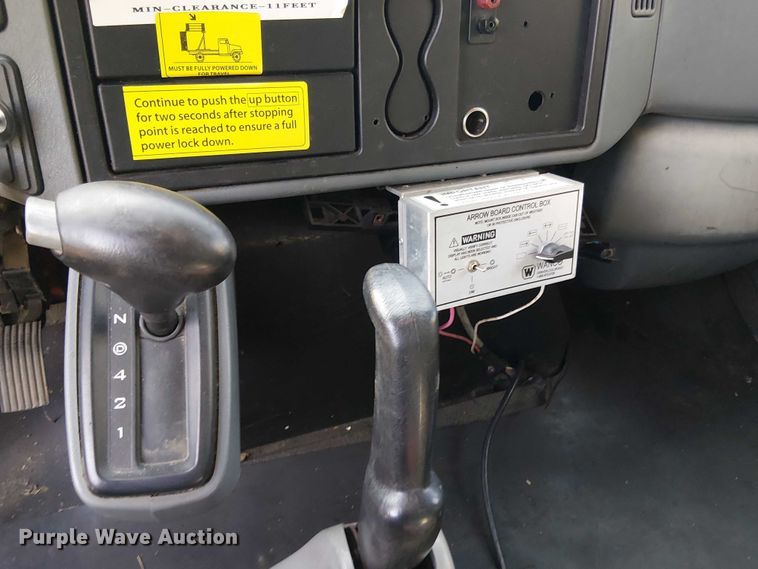 image for item EV4095 2004 International 4300 flatbed truck with crash attenuator