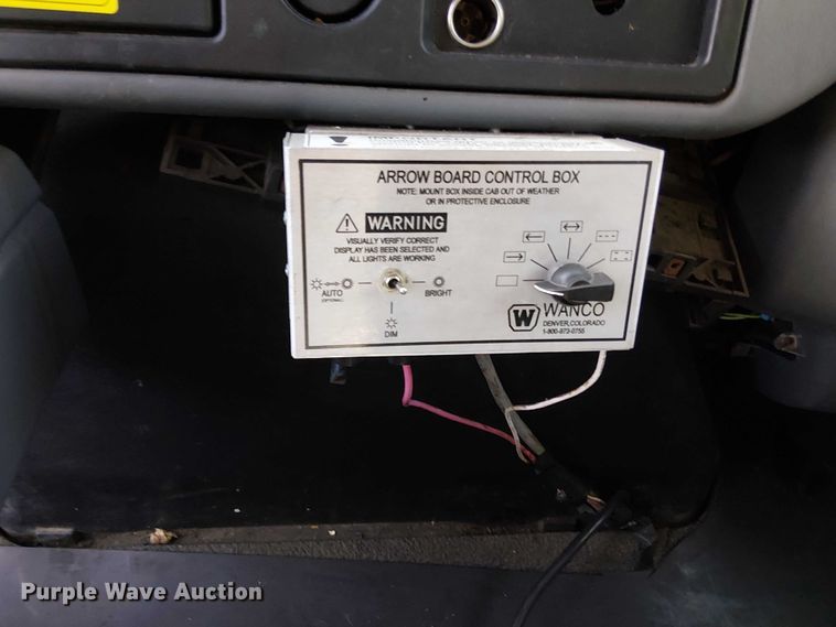 image for item EV4095 2004 International 4300 flatbed truck with crash attenuator