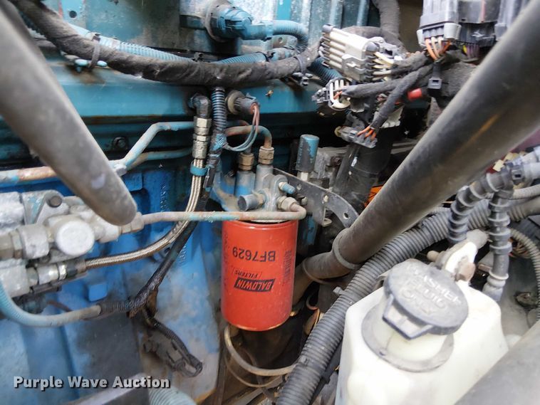 image for item EV4095 2004 International 4300 flatbed truck with crash attenuator