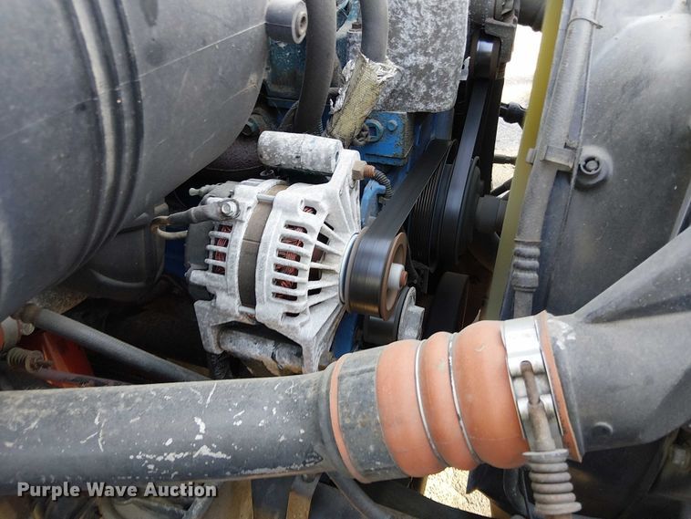 image for item EV4095 2004 International 4300 flatbed truck with crash attenuator