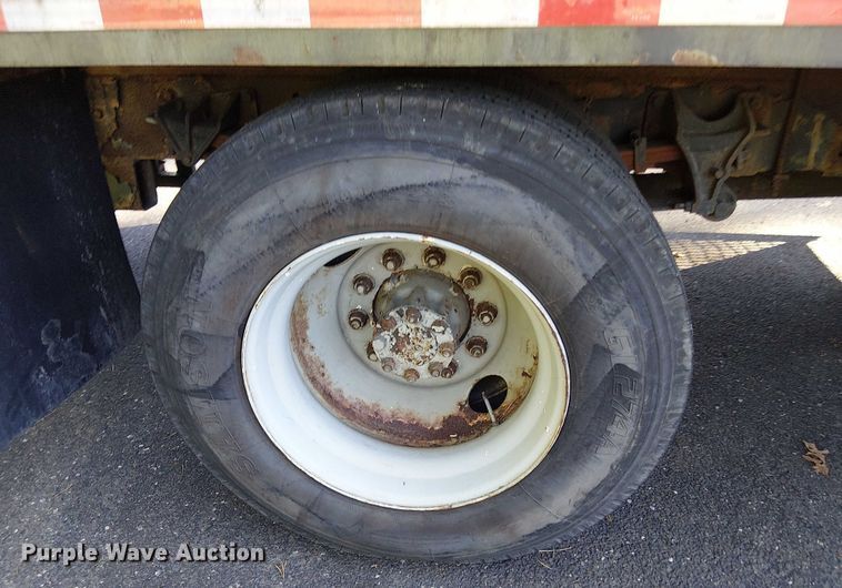 image for item EV4095 2004 International 4300 flatbed truck with crash attenuator