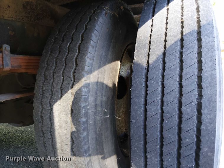 image for item EV4095 2004 International 4300 flatbed truck with crash attenuator