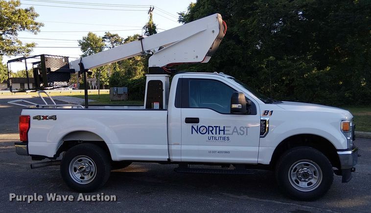 image for item EV4096 2022 Ford F350 Super Duty XL bucket truck