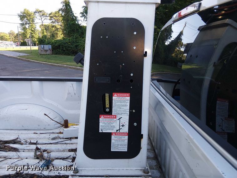 image for item EV4096 2022 Ford F350 Super Duty XL bucket truck