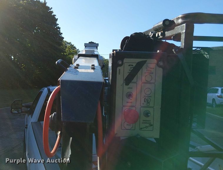 image for item EV4096 2022 Ford F350 Super Duty XL bucket truck