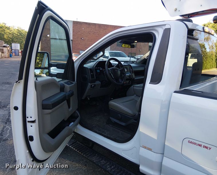 image for item EV4096 2022 Ford F350 Super Duty XL bucket truck