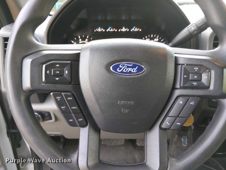 image for item EV4096 2022 Ford F350 Super Duty XL bucket truck